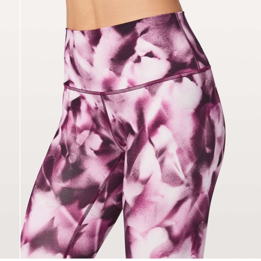 Lululemon Wunder Under Hi-Rise 7/8
Tight 25"